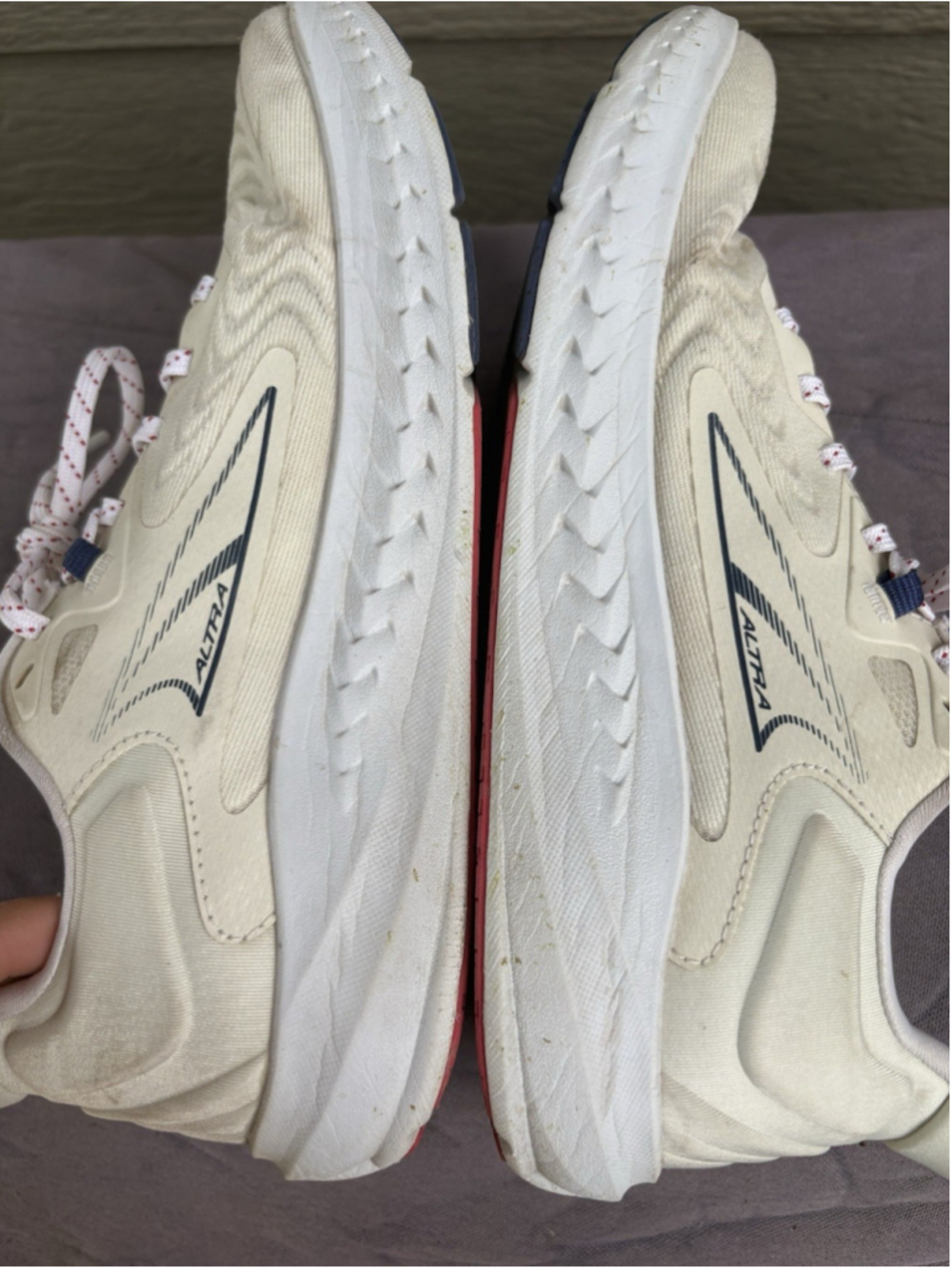 Altra Torin 7 Womens Running Shoe Off-White Red Blue AL0A82CZ140 Size 9.5 EUR 41 - Picture 8 of 14